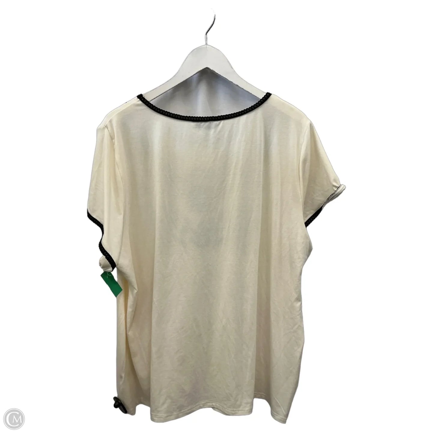Top Short Sleeve By Bloomchic In White, Size: 2x