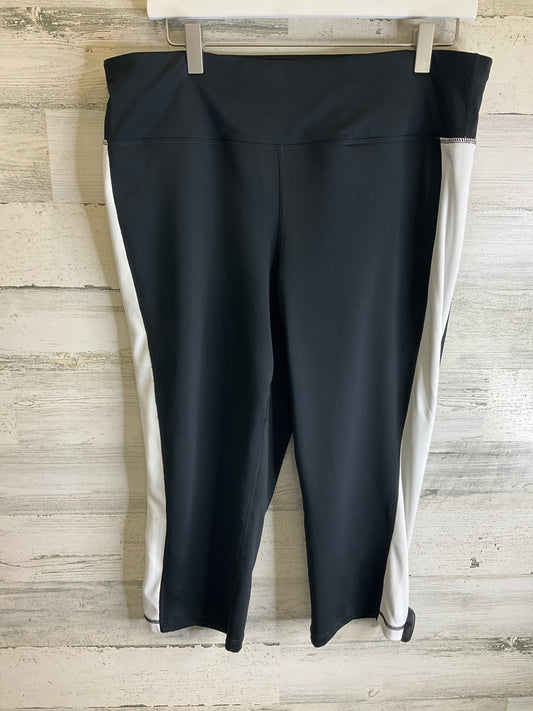 Athletic Capris By Clothes Mentor In Black & White, Size: Xl