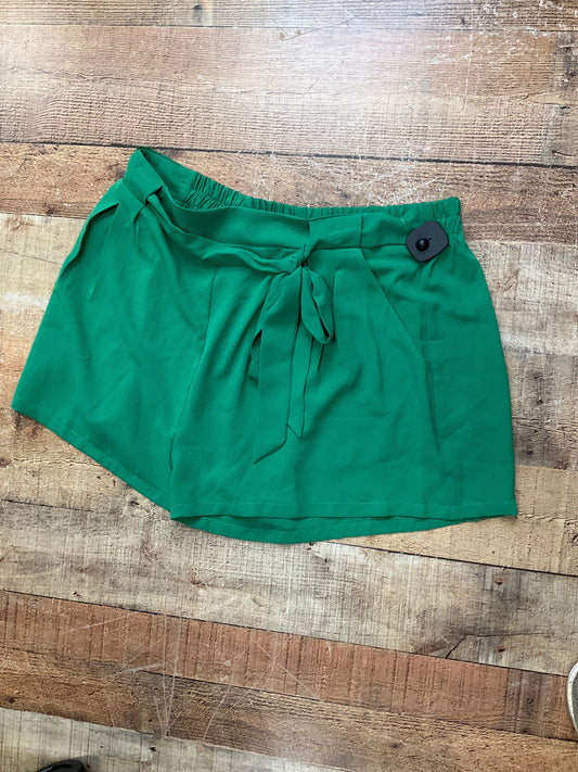 Green Shorts Oddi, Size 22