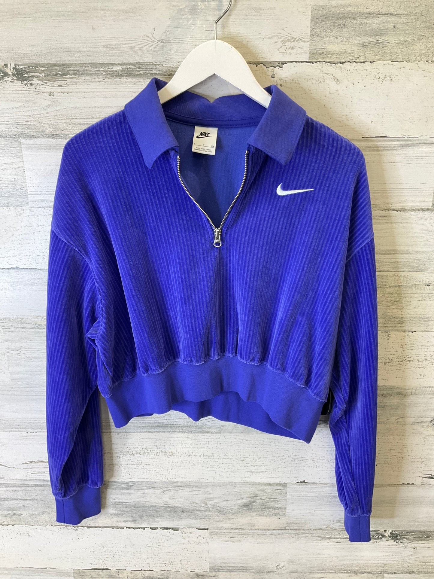 Athletic Top Long Sleeve Collar By Nike Apparel In Purple, Size: S