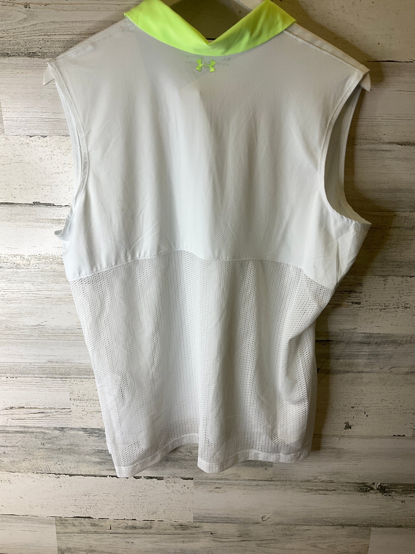 White Athletic Top Short Sleeve Under Armour, Size Xl