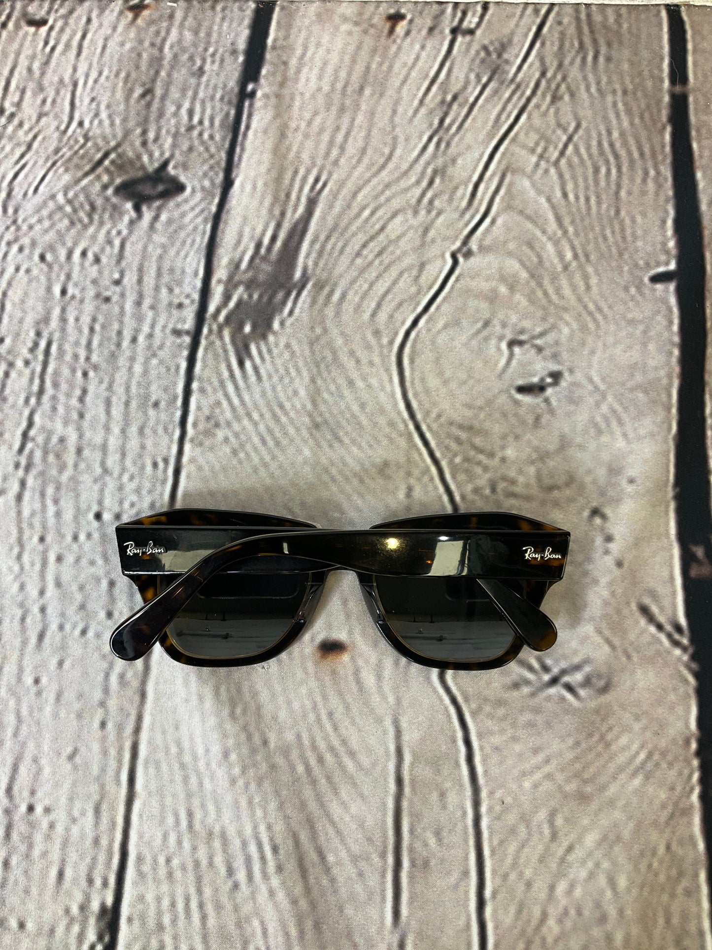 Sunglasses Ray Ban, Size 01 Piece