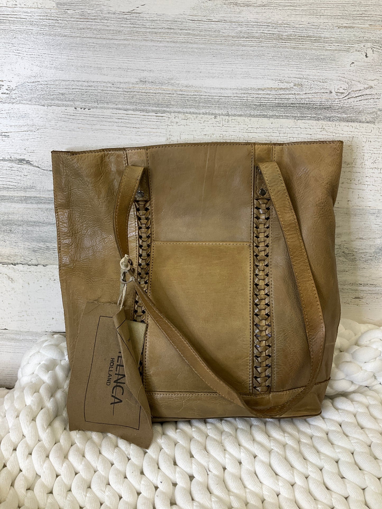 Tote Leather Clothes Mentor, Size Medium