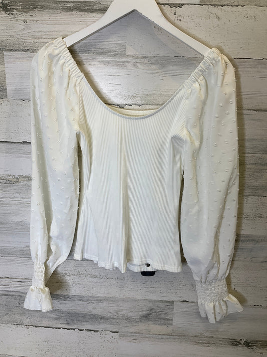 White Top Long Sleeve Clothes Mentor, Size S