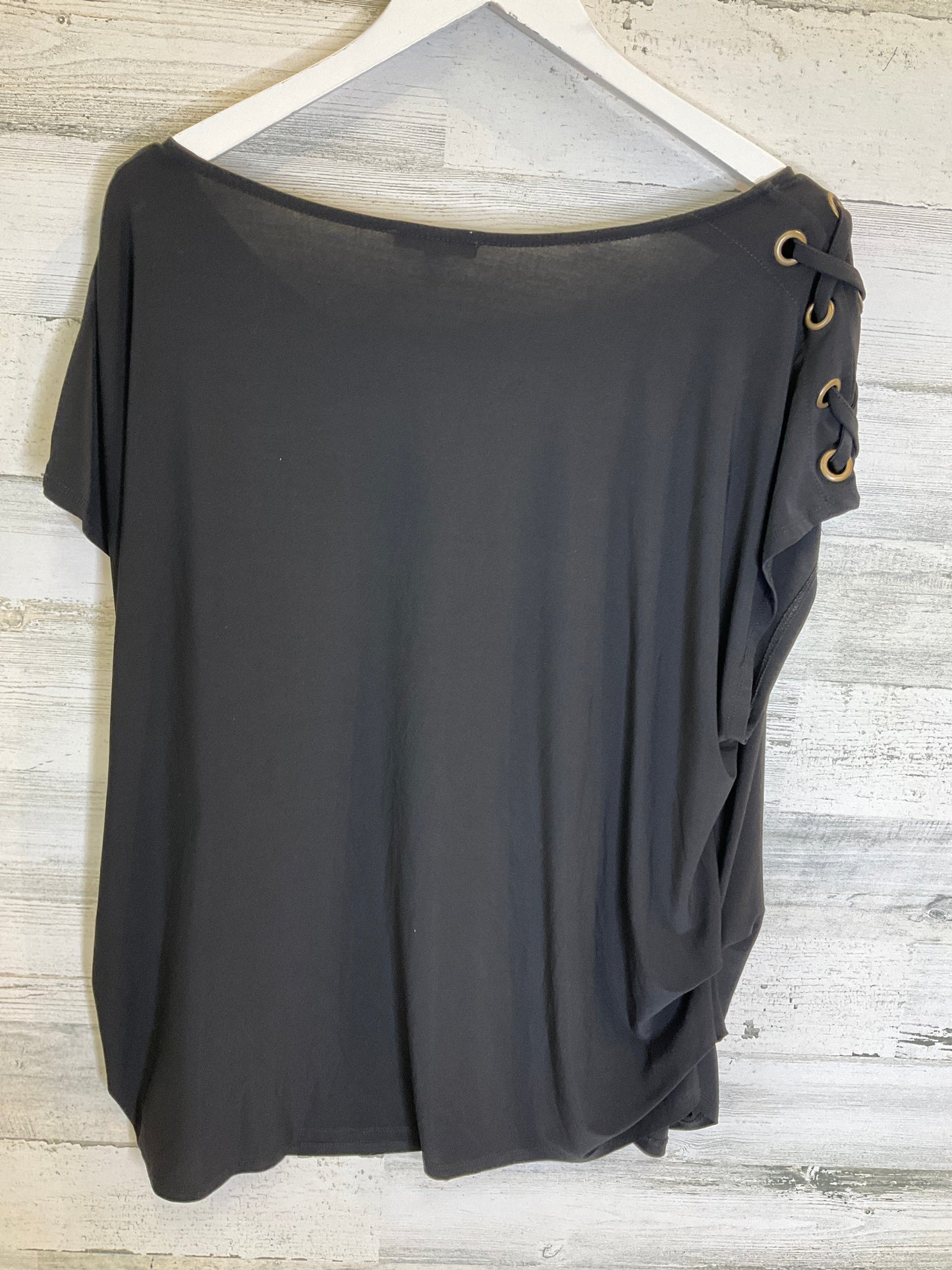 Top Short Sleeve By Auw In Black, Size: 3x