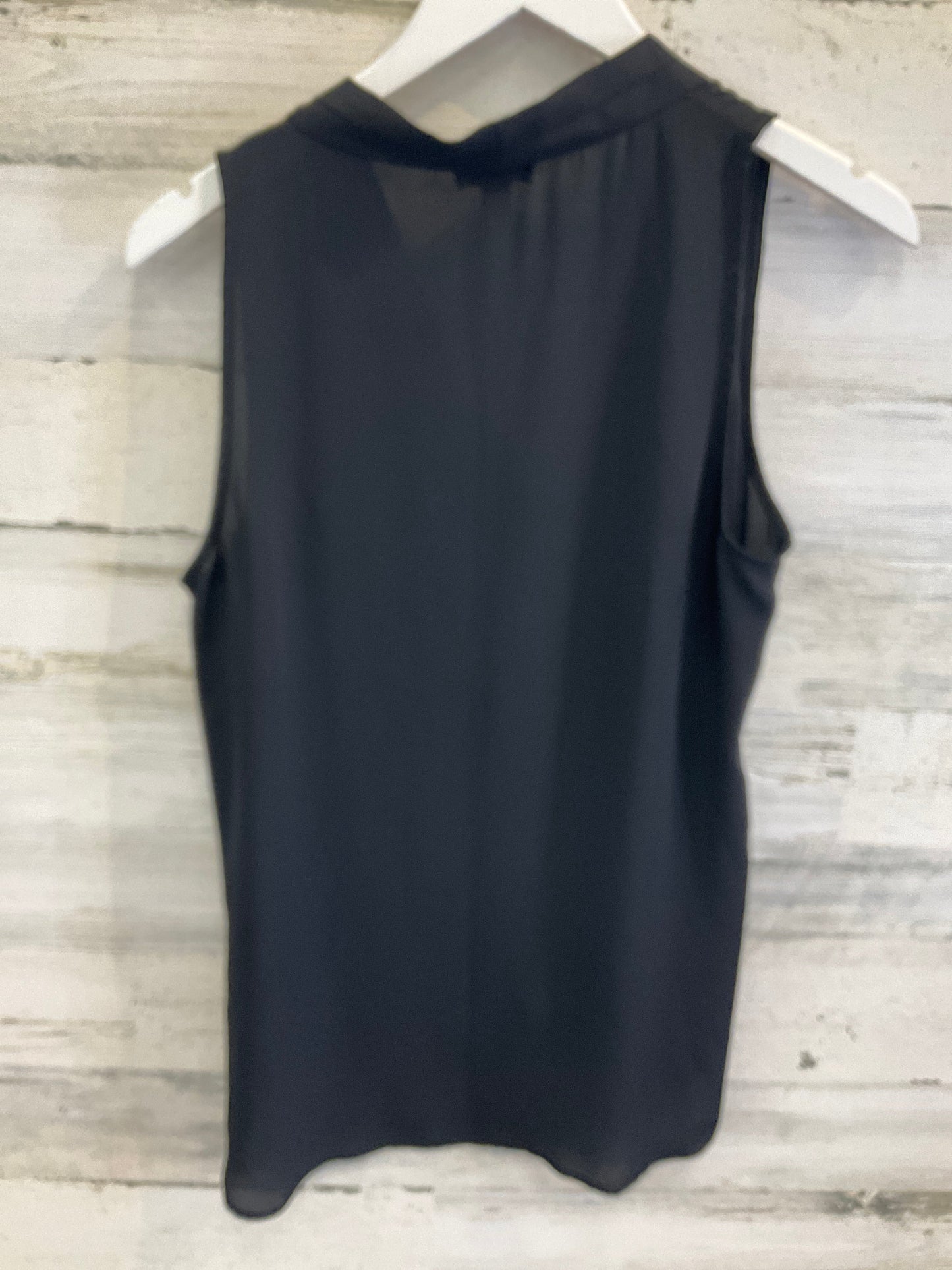 Top Sleeveless By Vince Camuto In Black, Size: M