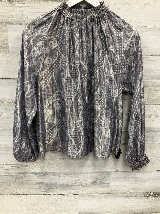 Blouse Long Sleeve By Clothes Mentor In Silver, Size: Xs