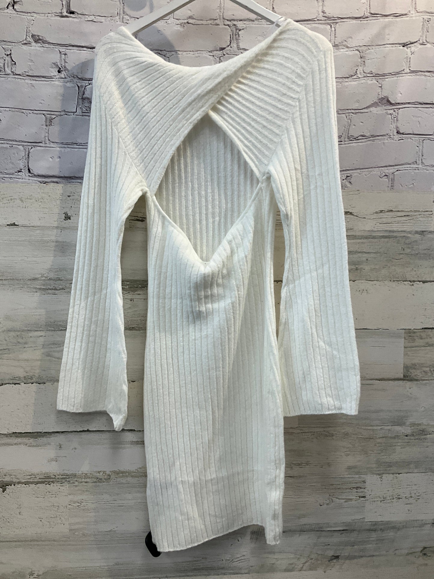 Dress Sweater By Divided In White, Size: M