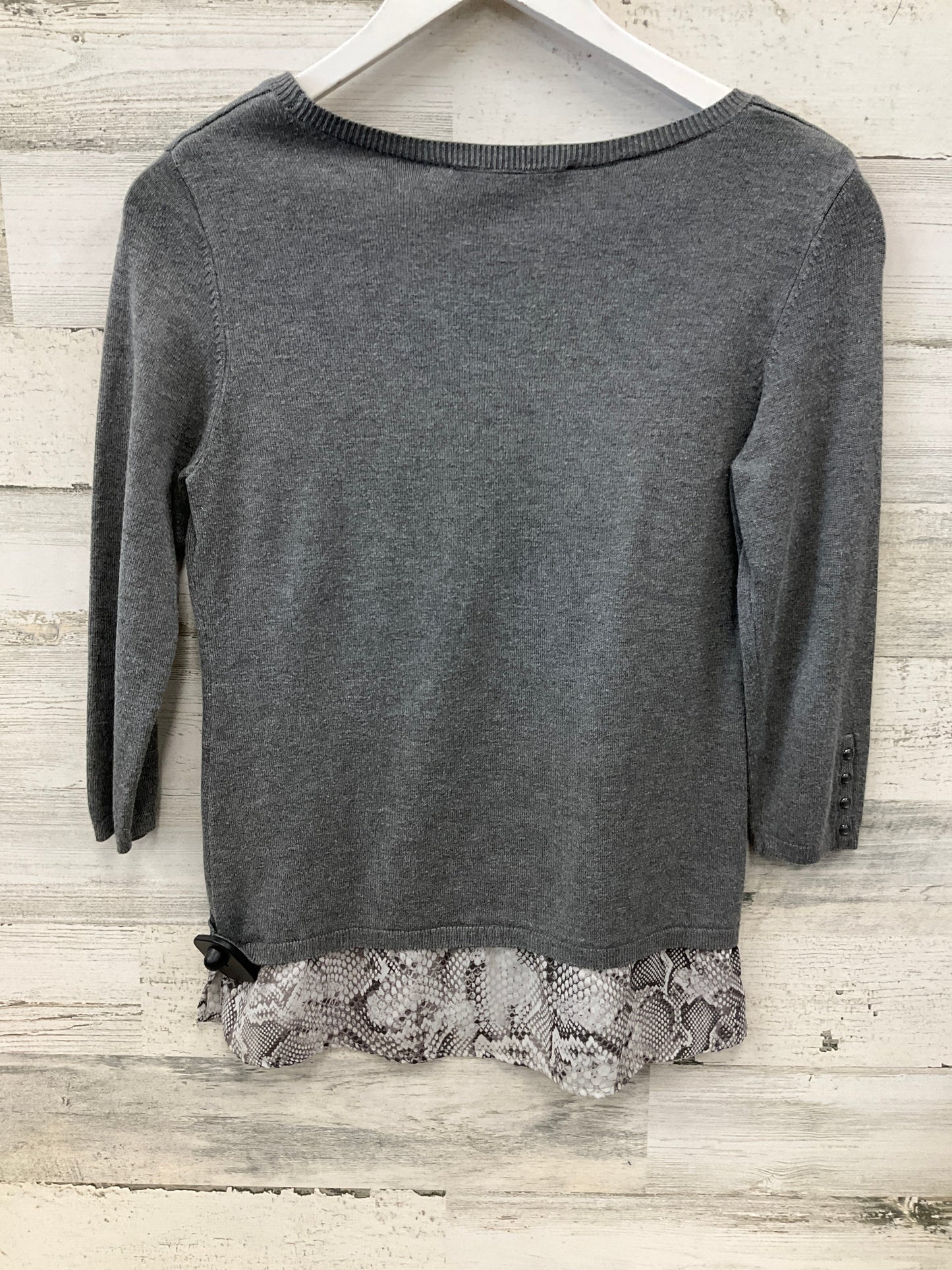 Top Long Sleeve By White House Black Market In Grey, Size: Xs