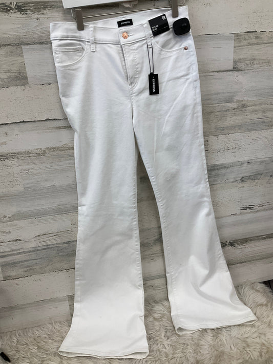 Jeans Flared By Express In White Denim, Size: 6