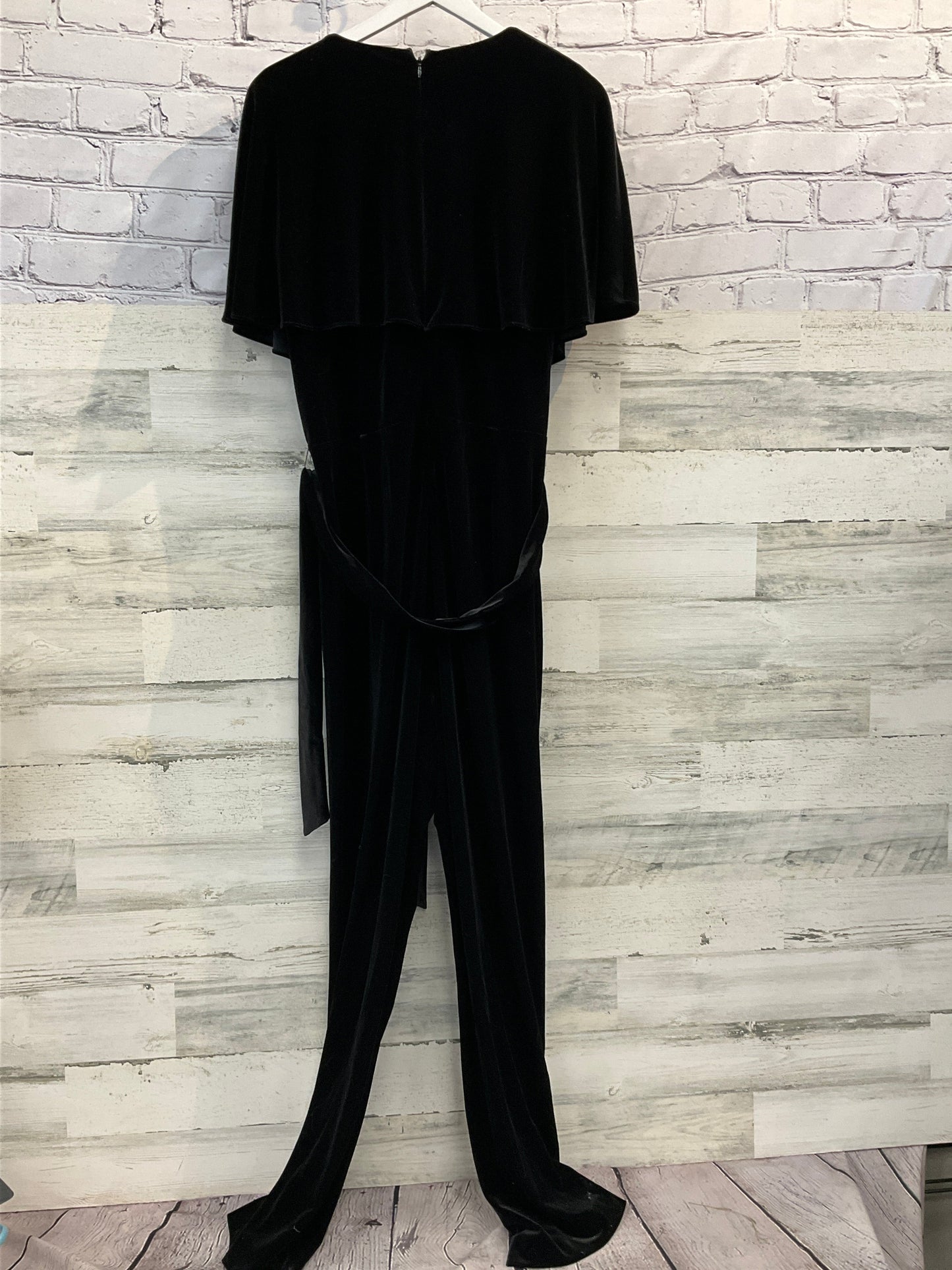 Jumpsuit By Calvin Klein In Black, Size: 10