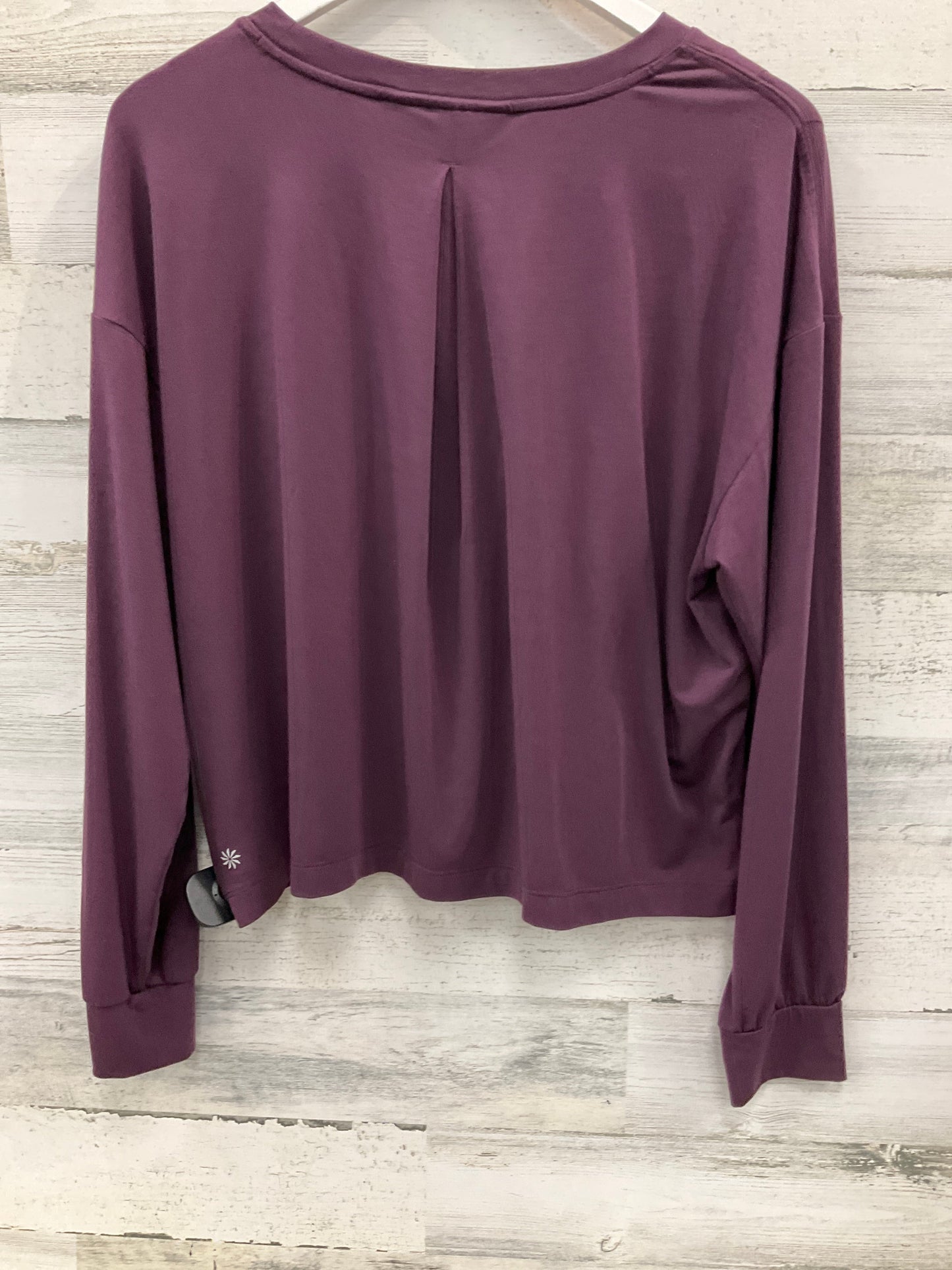 Athletic Top Long Sleeve Crewneck By Athleta In Purple, Size: M