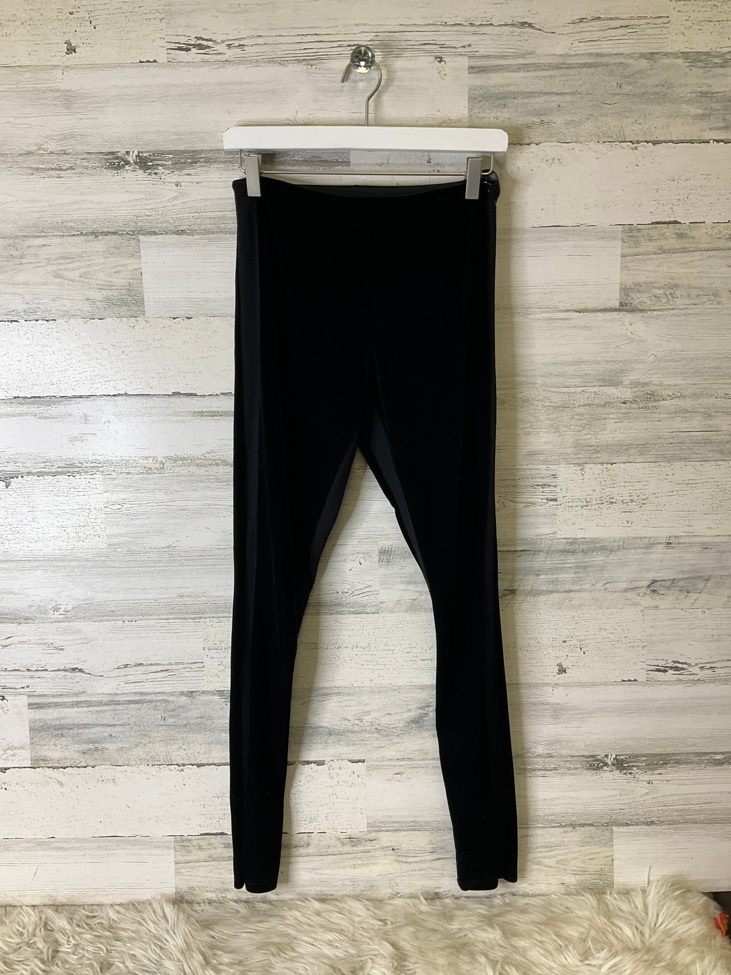 Pants Leggings By Lysse In Black, Size: M