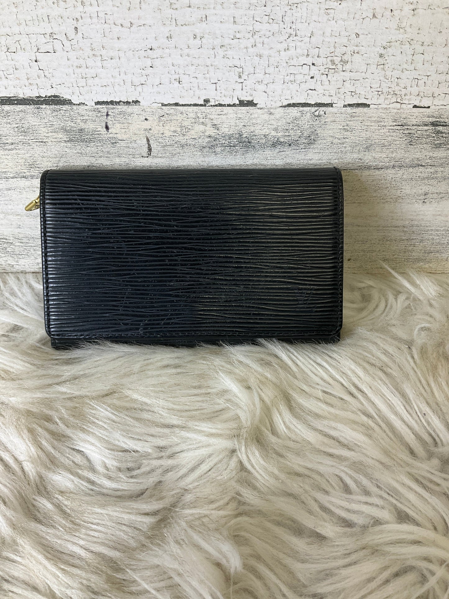 Wallet Luxury Designer By Louis Vuitton, Size: Medium