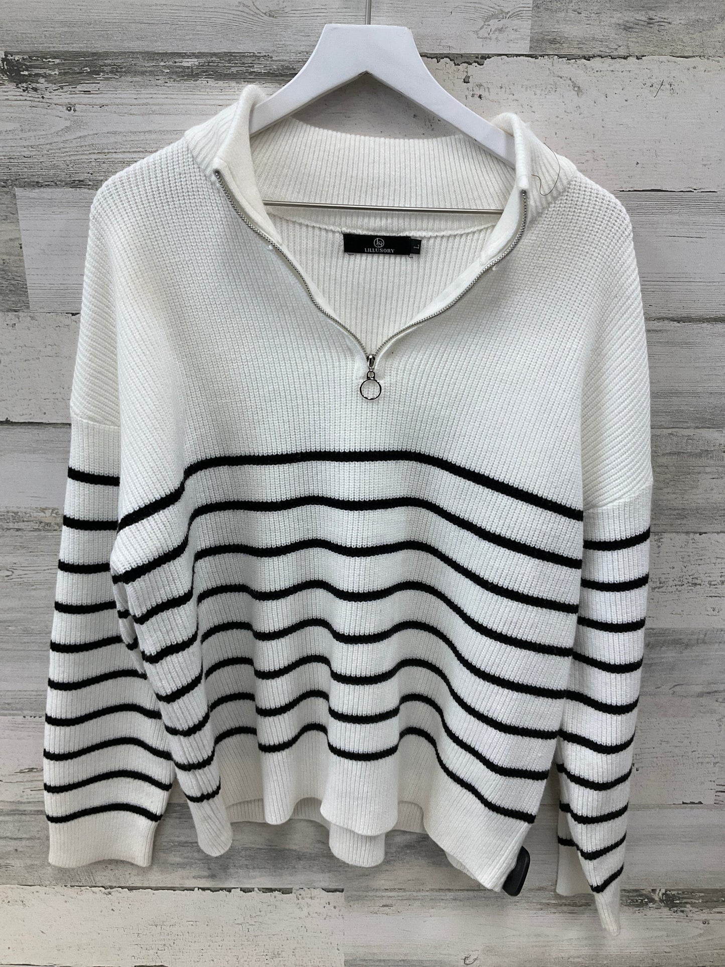 Sweater By Clothes Mentor In Cream, Size: L