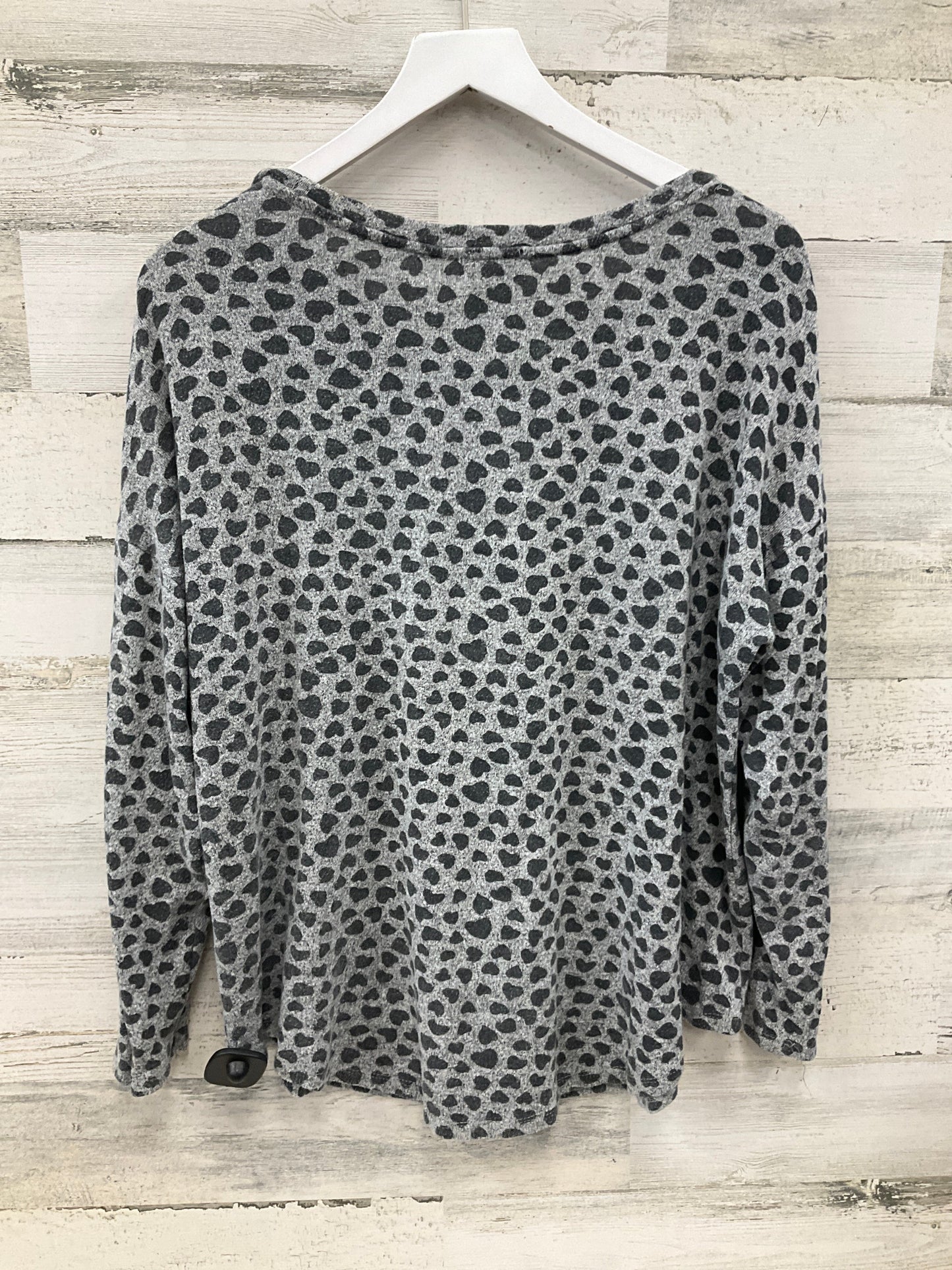 Top Long Sleeve By Clothes Mentor In Grey, Size: 1x