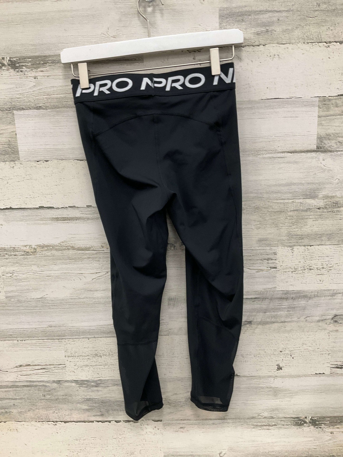 Athletic Capris By Nike Apparel In Black, Size: S