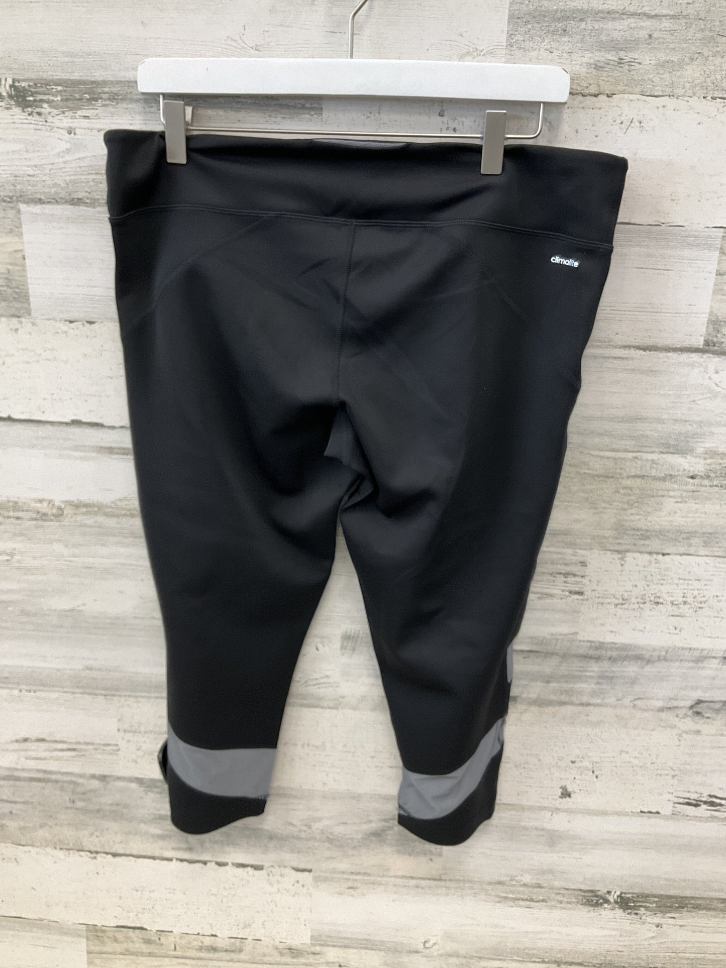 Athletic Capris By Adidas  Size: Xl