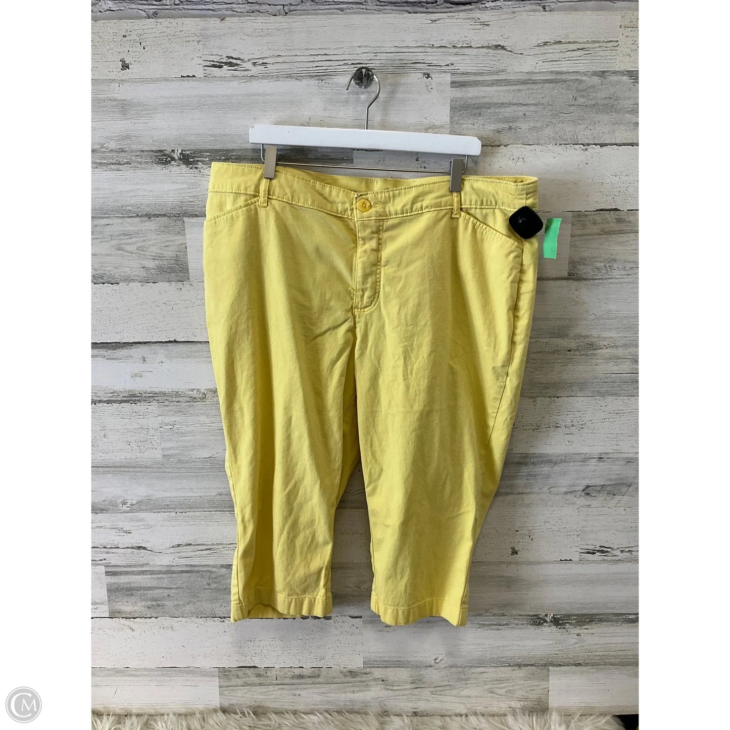 Capris By St Johns Bay In Yellow, Size: 18