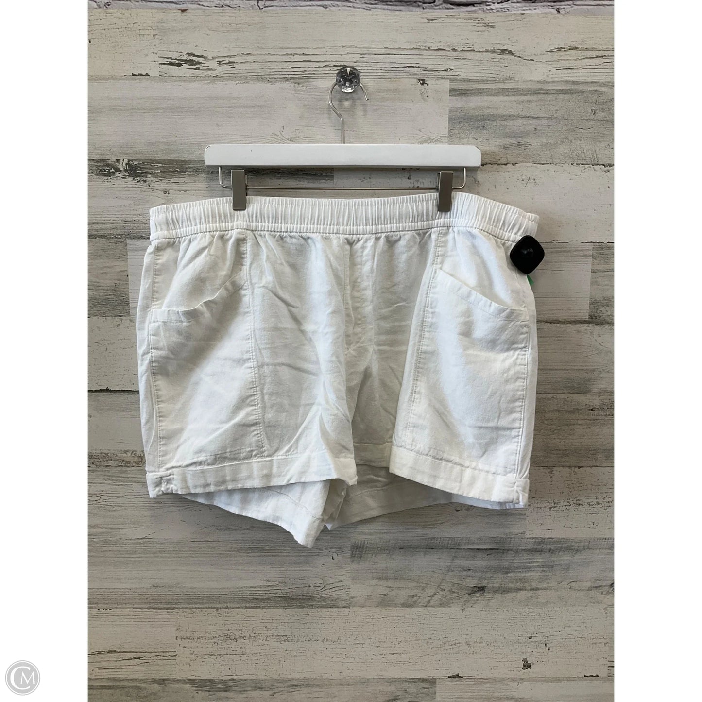 Shorts By Old Navy In White, Size: 16