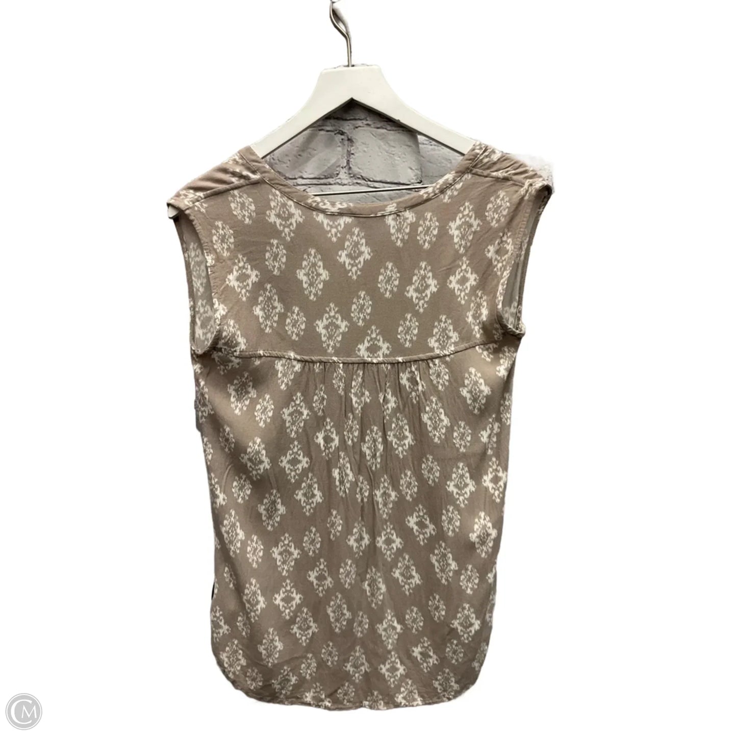 Top Sleeveless By Eddie Bauer In Tan, Size: Xs