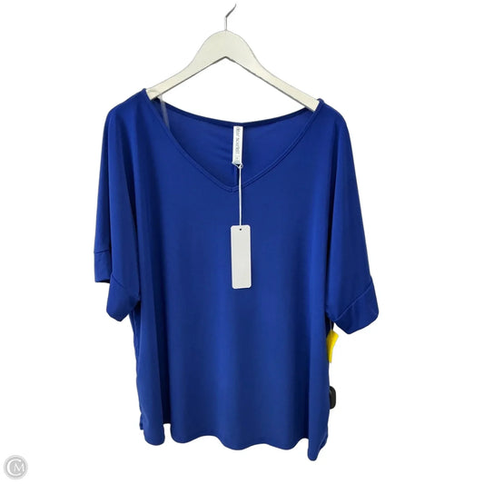 Top Short Sleeve By Dear Scarlett In Blue, Size: 2x
