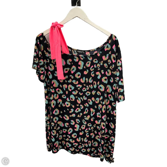 Top Short Sleeve By Heimish Usa In Multi-colored, Size: 3x