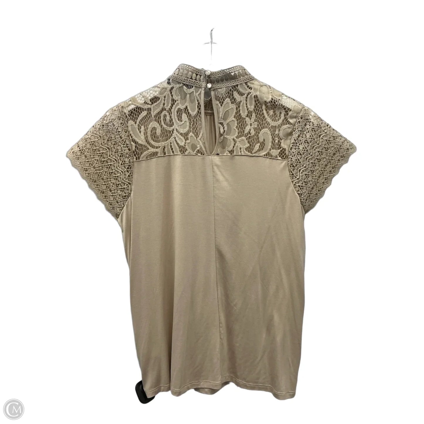 Top Short Sleeve By Cable And Gauge In Beige, Size: M