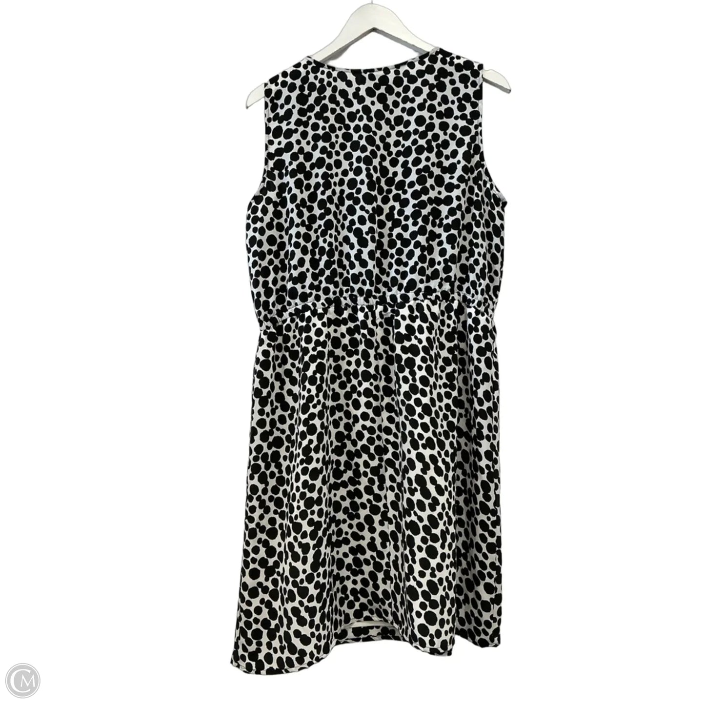 Dress Casual Short By Clothes Mentor In Black & White, Size: Xl