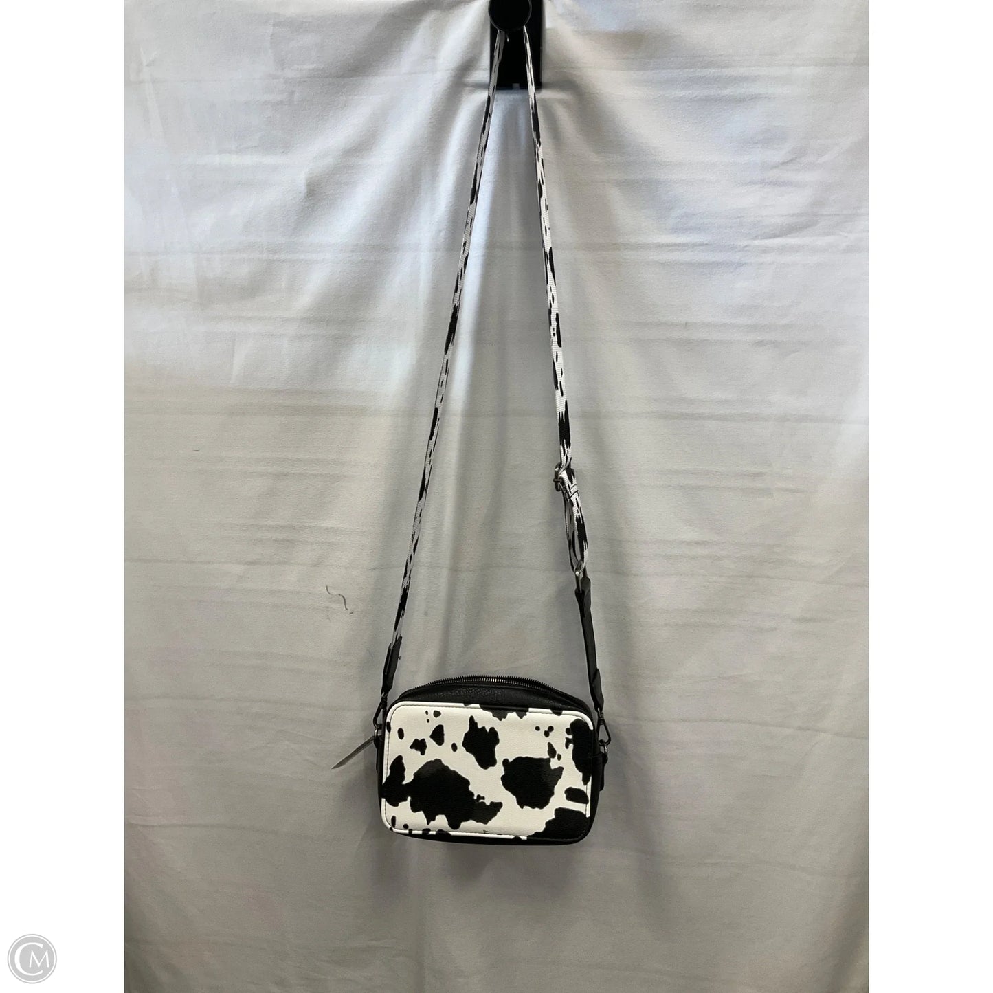 Crossbody By Wrangler, Size: Medium