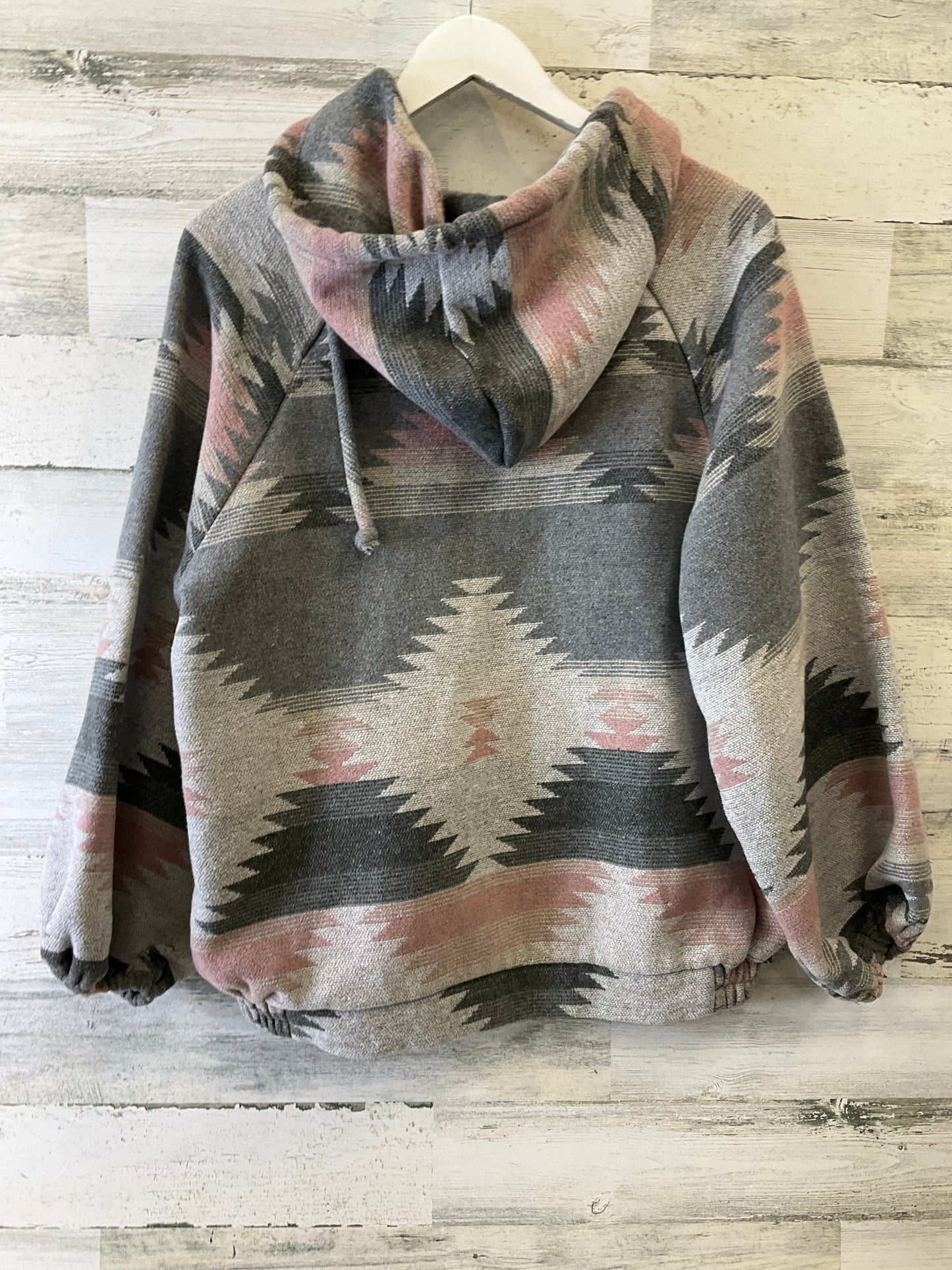 Sweatshirt Hoodie By Clothes Mentor In Grey, Size: M