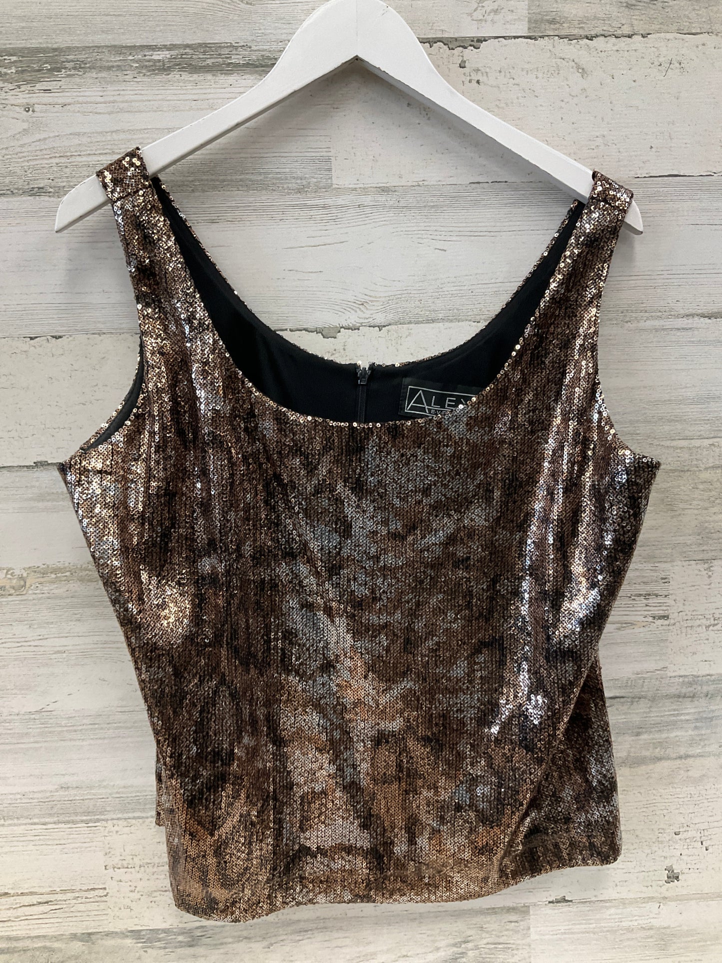 Top Sleeveless By Alex Evenings In Gold, Size: Xl