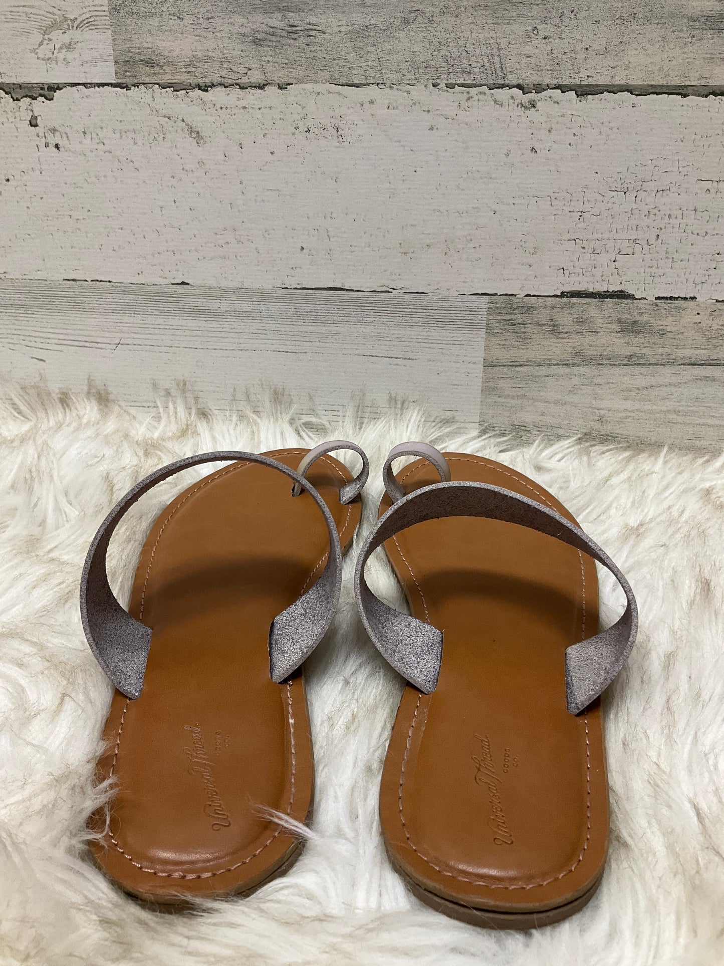Sandals Flats By Clothes Mentor  Size: 9.5