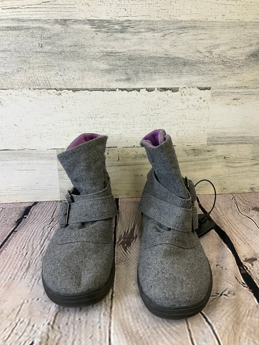 Grey Boots Ankle Flats So, Size 6.5