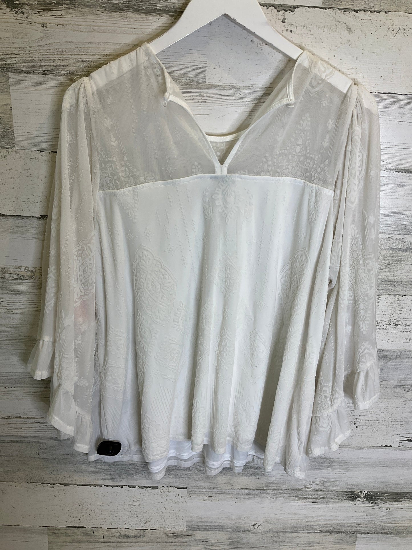 White Top Long Sleeve Torrid, Size L