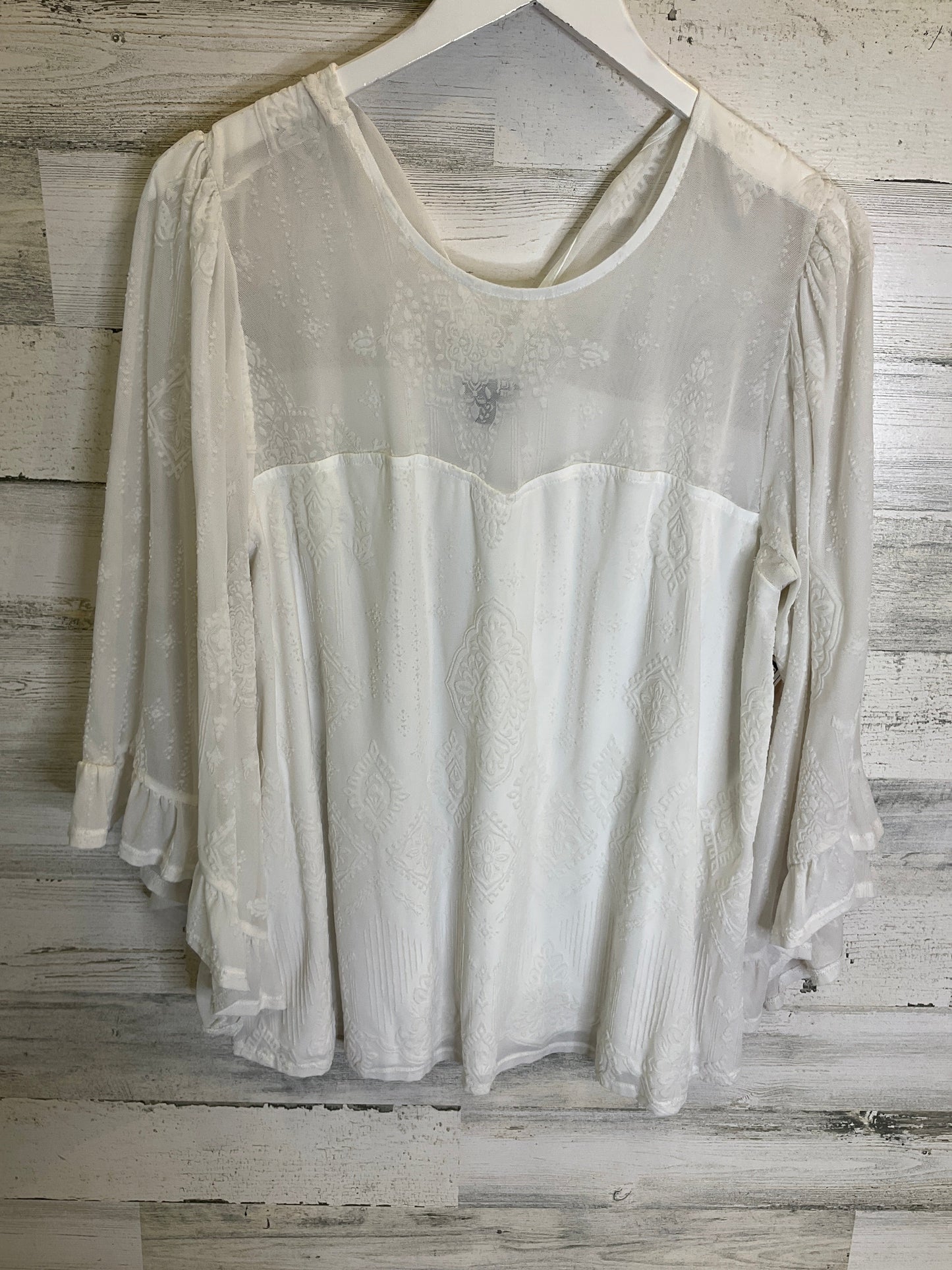 White Top Long Sleeve Torrid, Size L