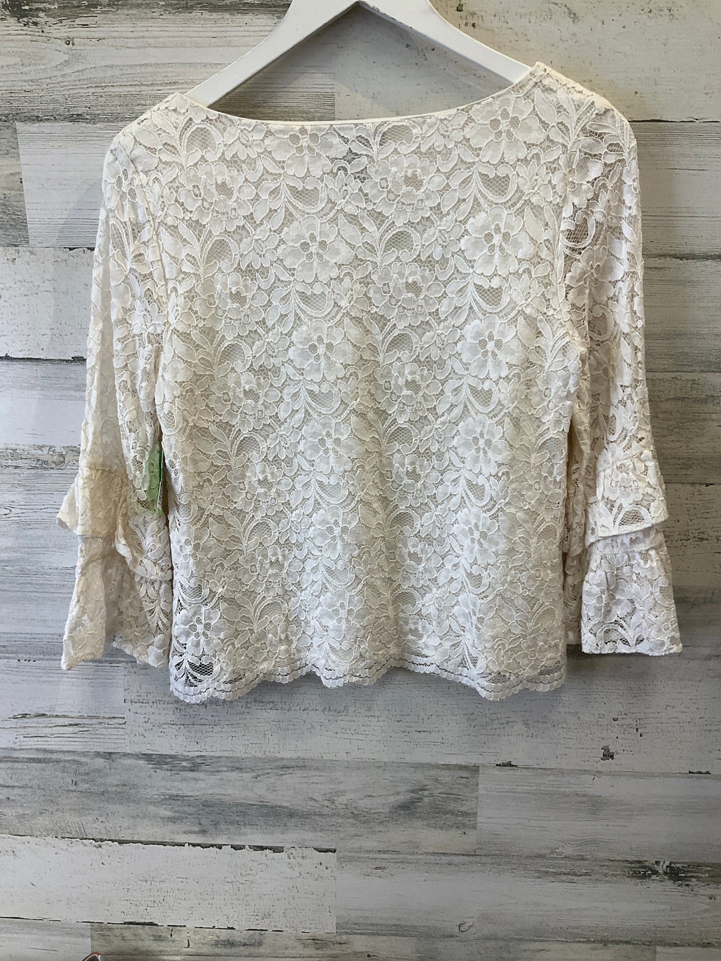 Cream Top 3/4 Sleeve Liz Claiborne, Size M