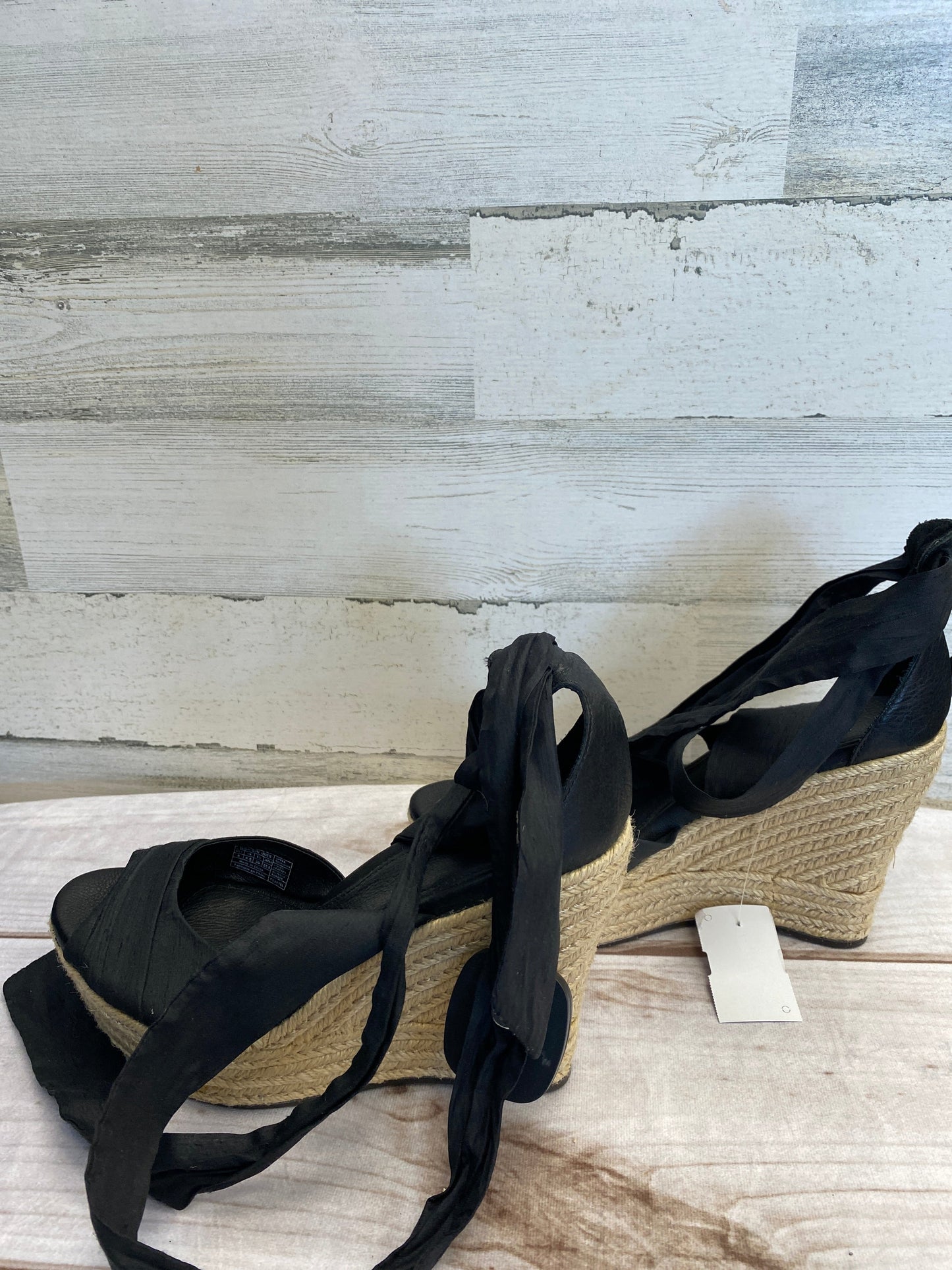 Black Sandals Heels Wedge Ugg, Size 8