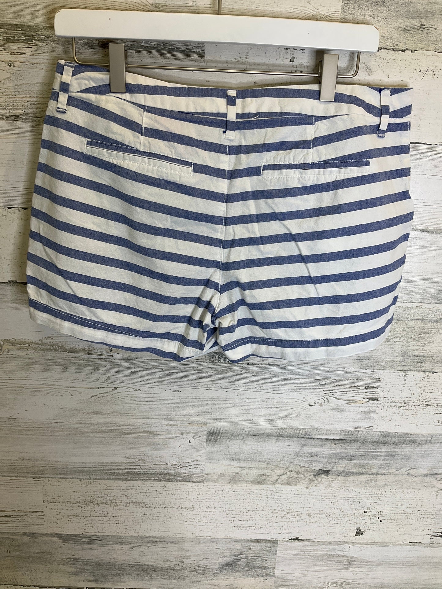 Shorts By Old Navy In Blue & White, Size: 4