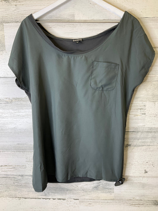 Top Short Sleeve By Express  Size: L