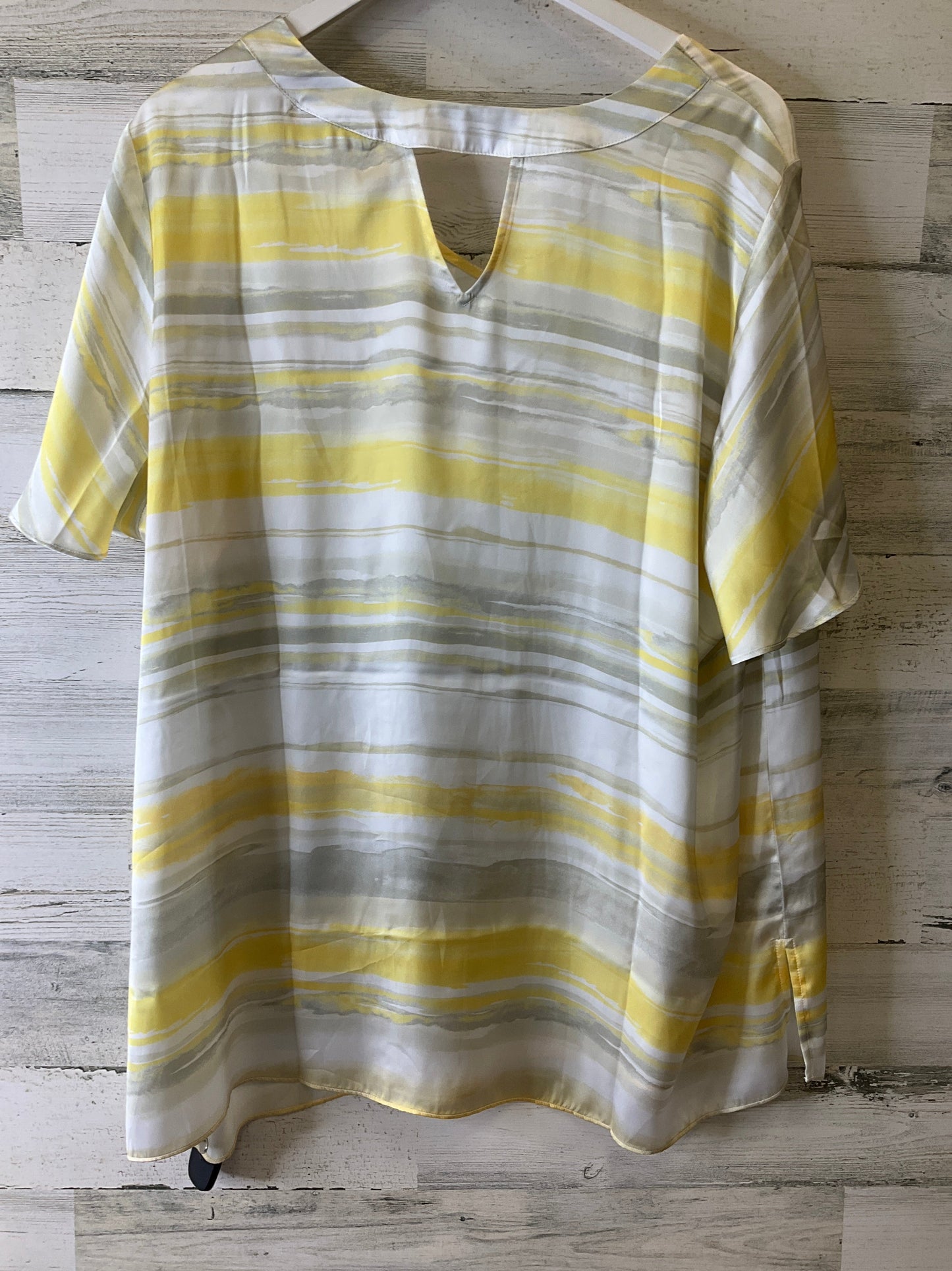Yellow Top Short Sleeve Susan Graver, Size 2x