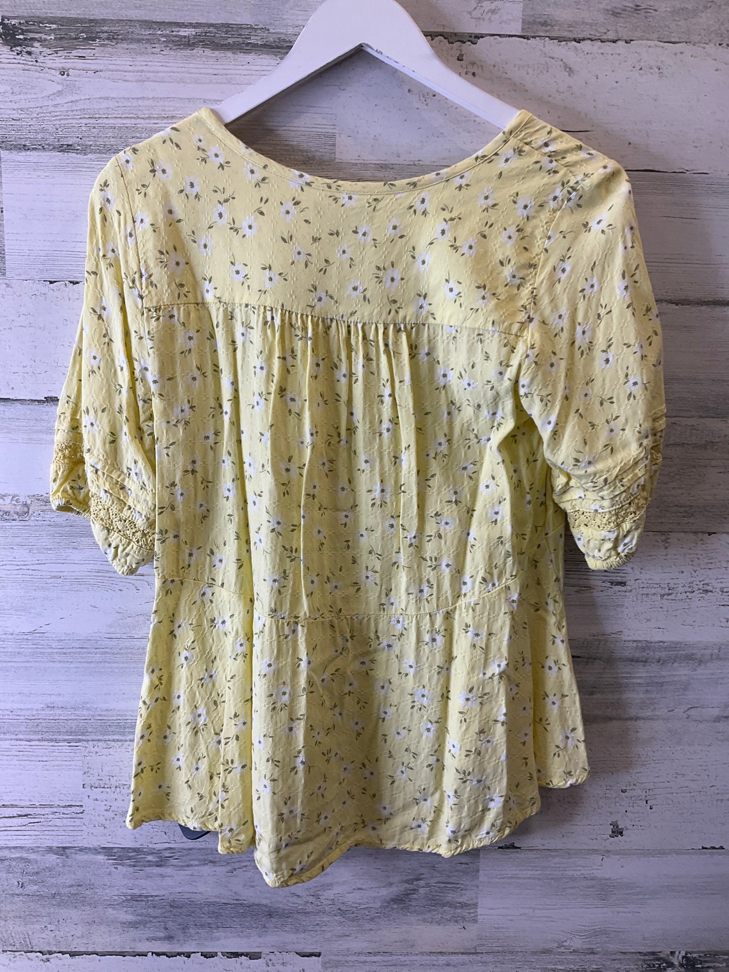 Yellow Top Short Sleeve Falls Creek, Size S