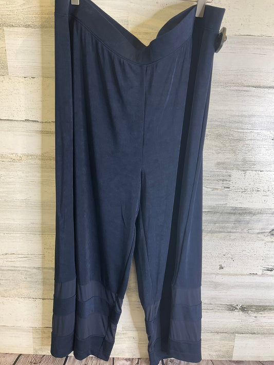 Pants Cropped By Chicos In Navy, Size: 16