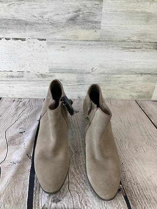 Cream Boots Ankle Flats Blondo, Size 8