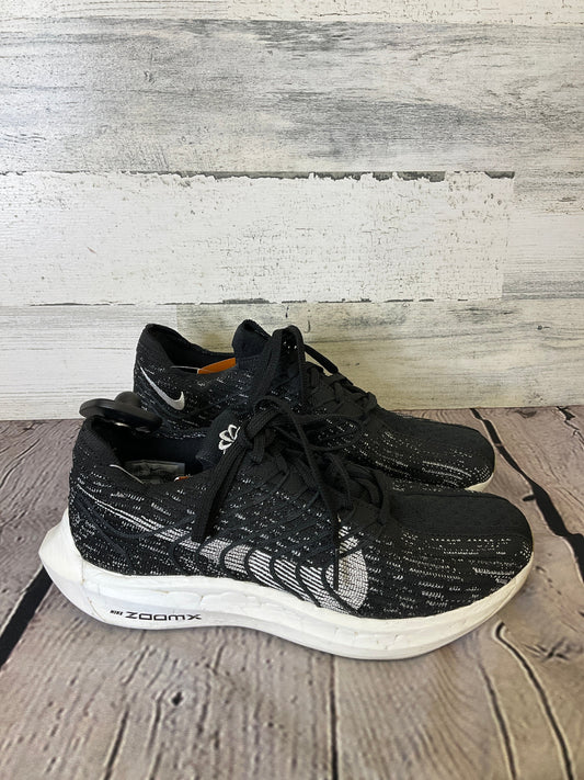 Black Shoes Athletic Nike, Size 8.5