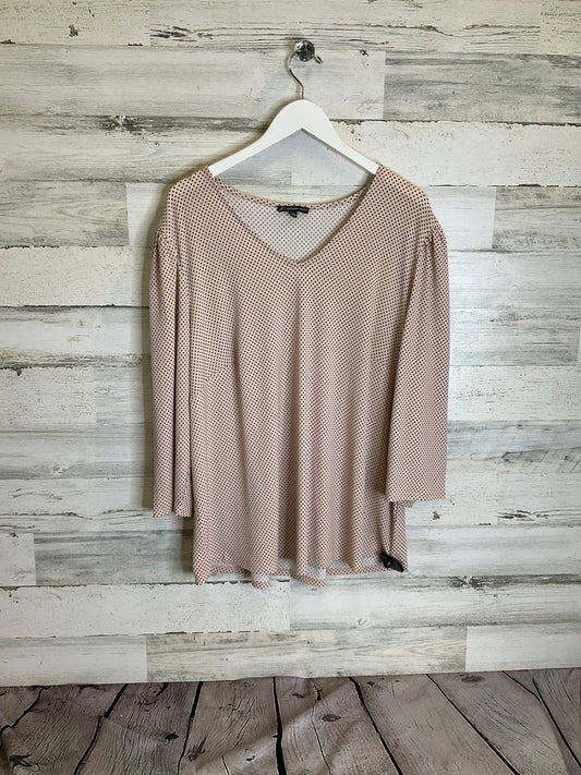 Top 3/4 Sleeve By Adrianna Papell In Beige, Size: 2x