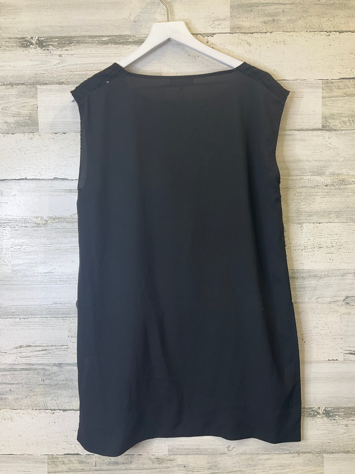 Black Top Sleeveless Calvin Klein, Size M