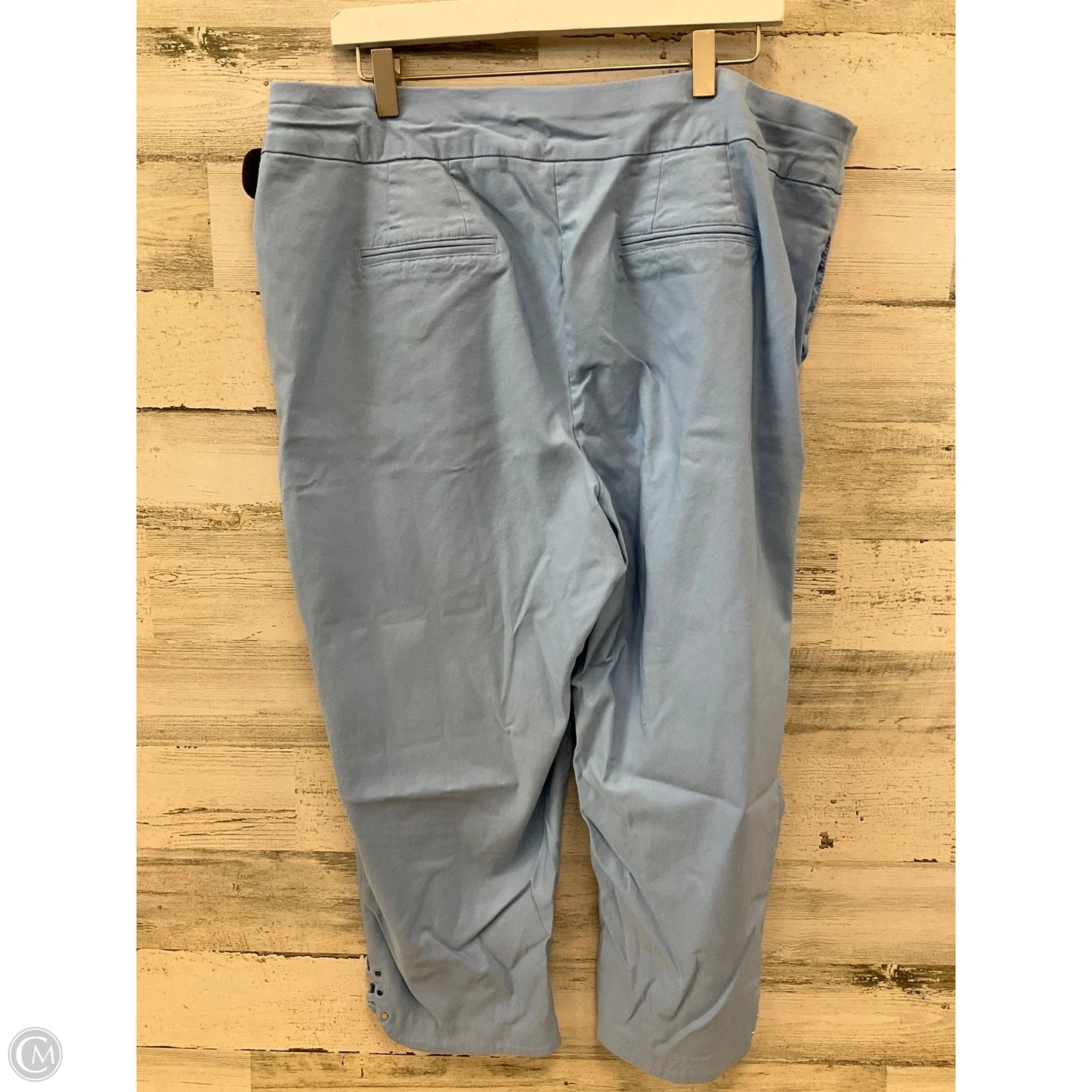 Capris By Cato In Blue, Size: 18