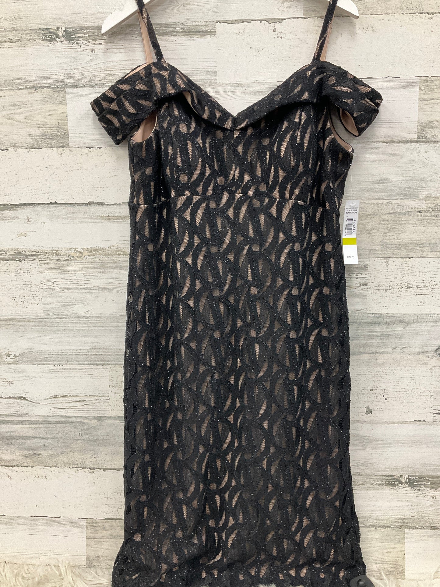 Dress Casual Midi By Clothes Mentor In Black, Size: 14