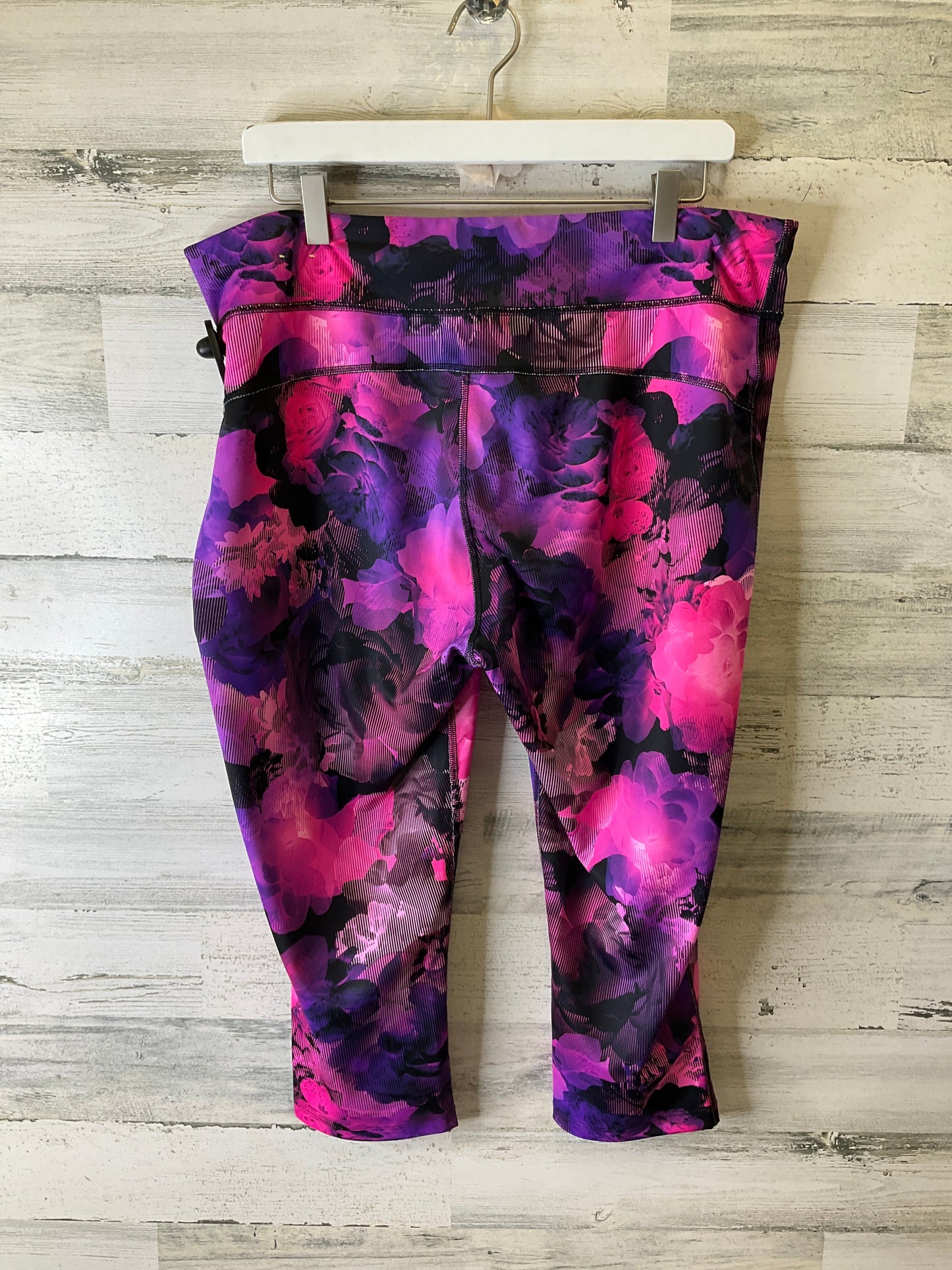 Athletic Capris By Xersion In Pink & Purple, Size: 1x